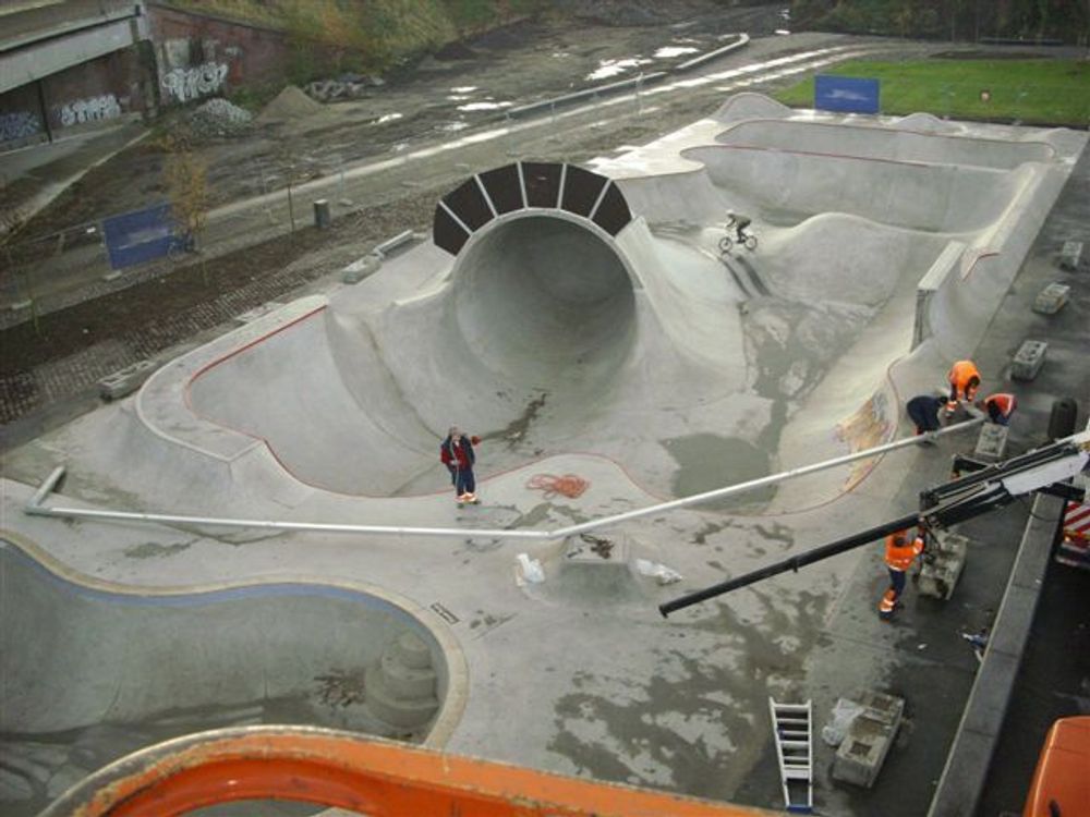 RE: Shit I would like to skate.