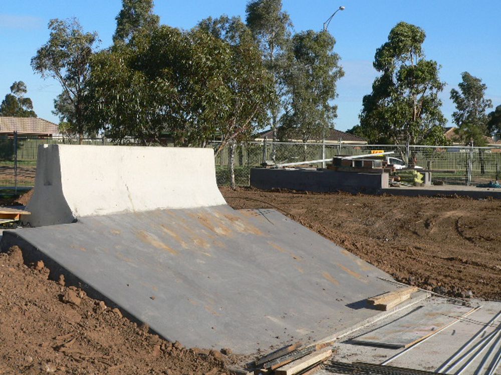 RE: Shit I would like to skate.