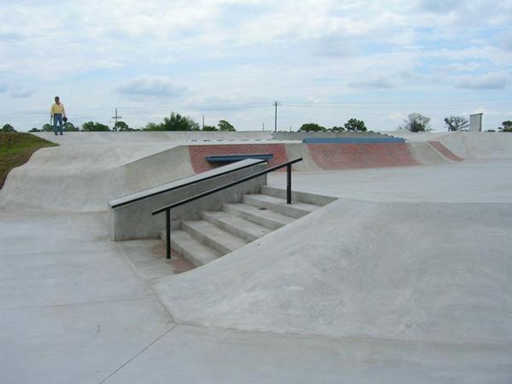 RE: Shit I would like to skate.
