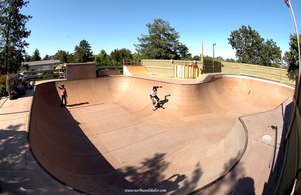RE: Shit I would like to skate.