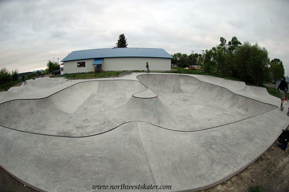 RE: Shit I would like to skate.