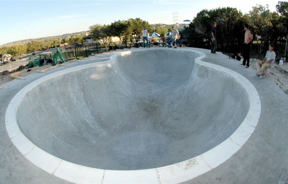 RE: Shit I would like to skate.