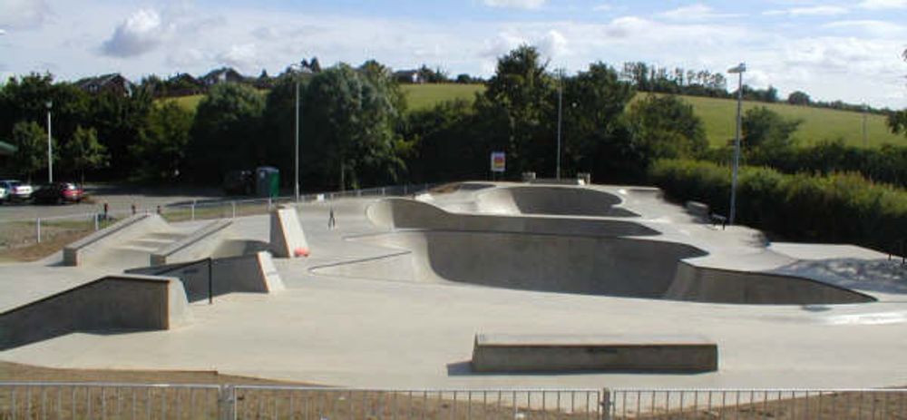 RE: Shit I would like to skate.