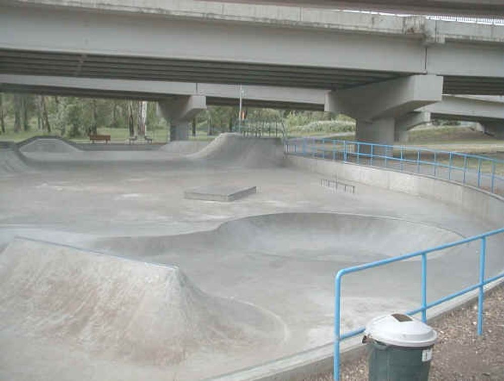 RE: Shit I would like to skate.