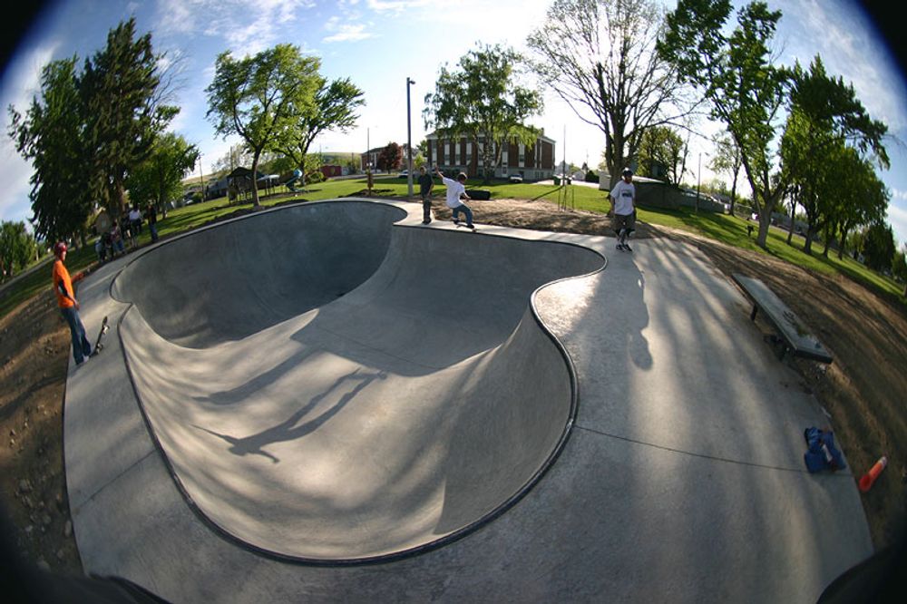 RE: Shit I would like to skate.