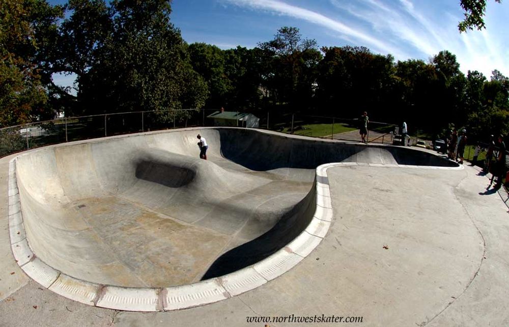RE: Shit I would like to skate.