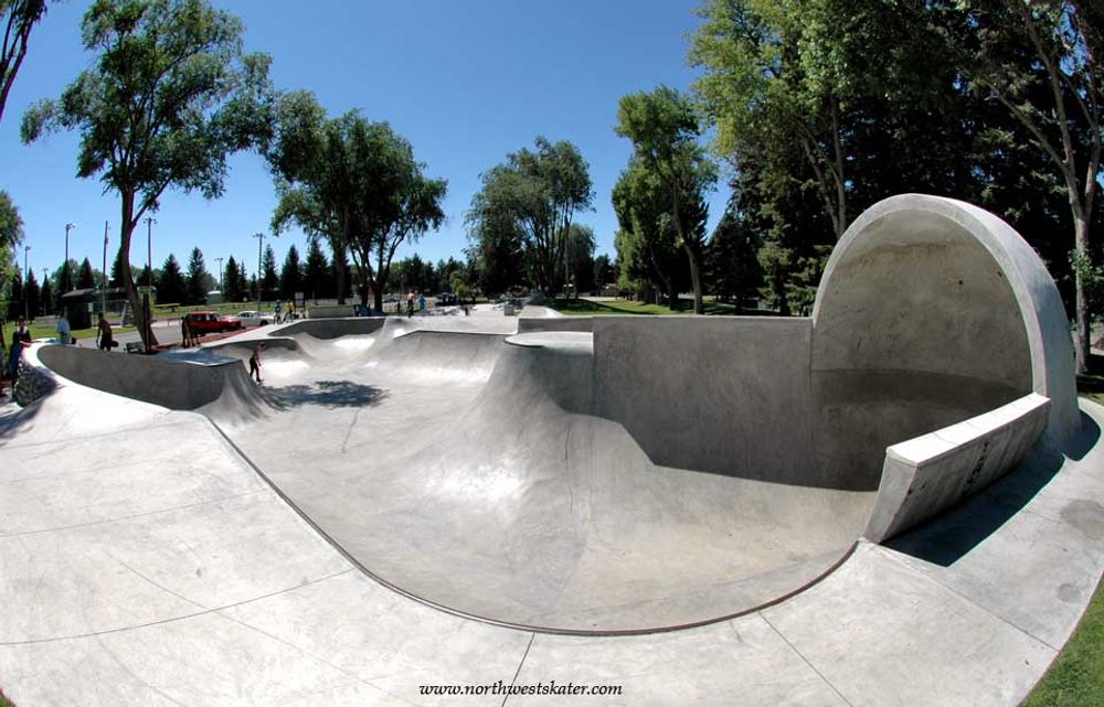 RE: Shit I would like to skate.