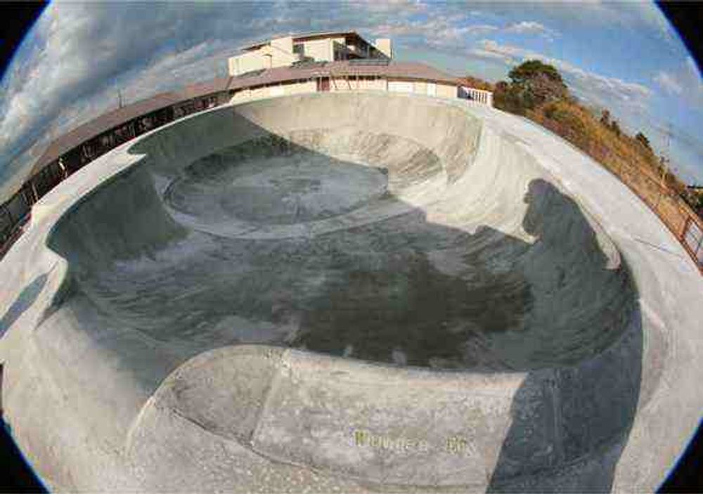 RE: Shit I would like to skate.