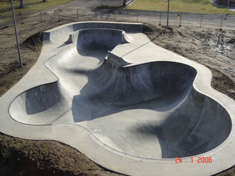 RE: Shit I would like to skate.