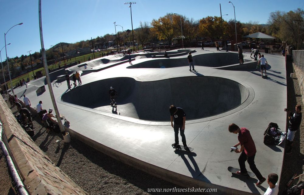 RE: Shit I would like to skate.