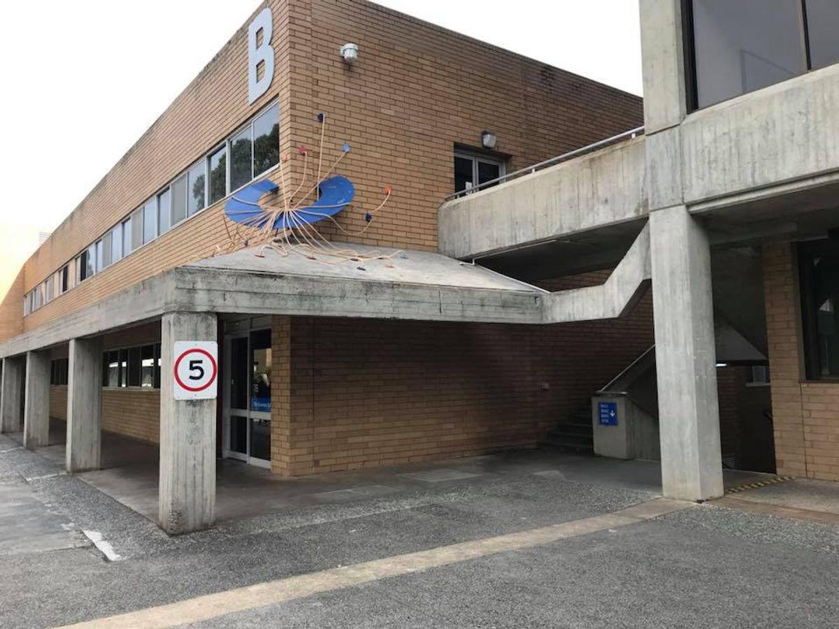 Federation Roof Drop skate spot