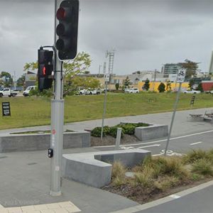 First Avenue Legdes
