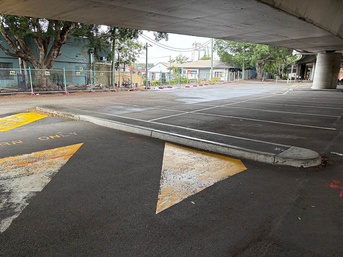 Old Fish Market Curbs skate spot