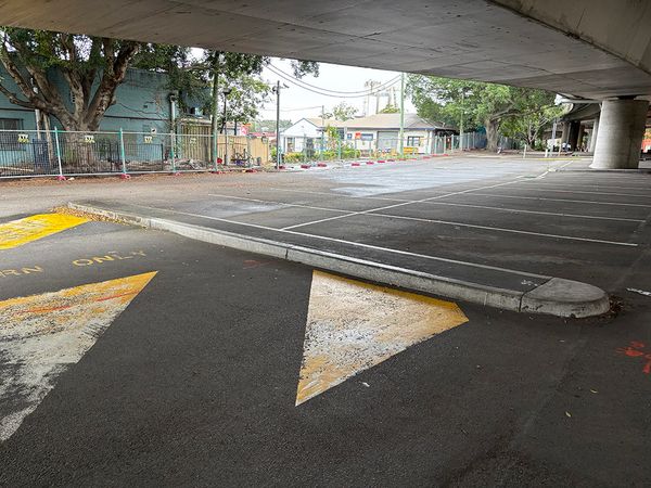 Old Fish Market Curbs