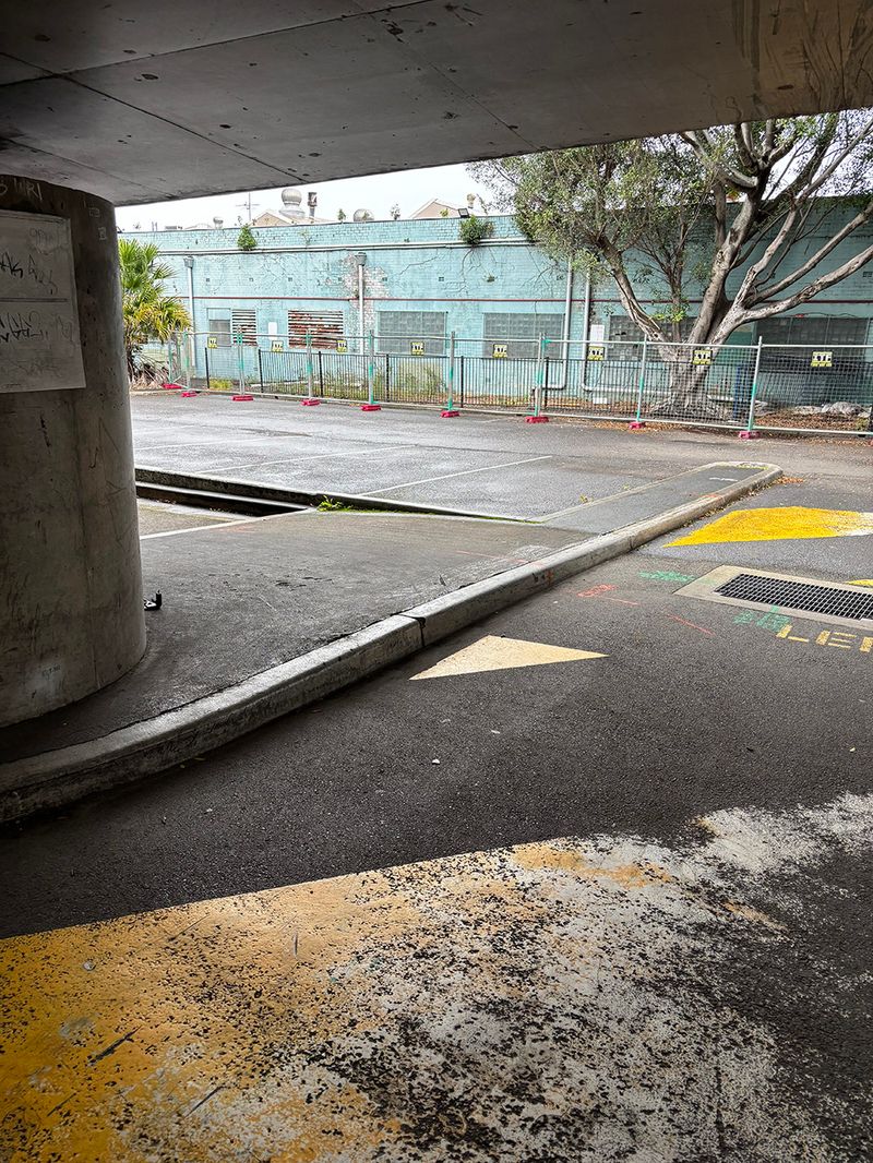 Old Fish Market Curbs 