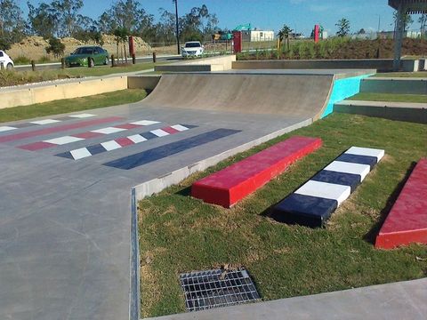 Flagstone Plaza photo 3