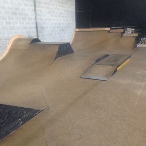 Fly By Night Skatepark