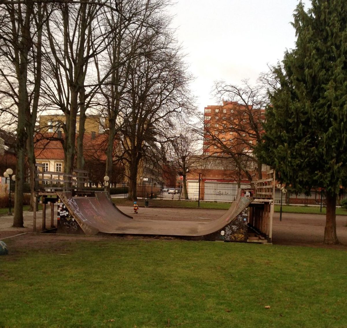 Flokets Park Mini Ramp skatepark