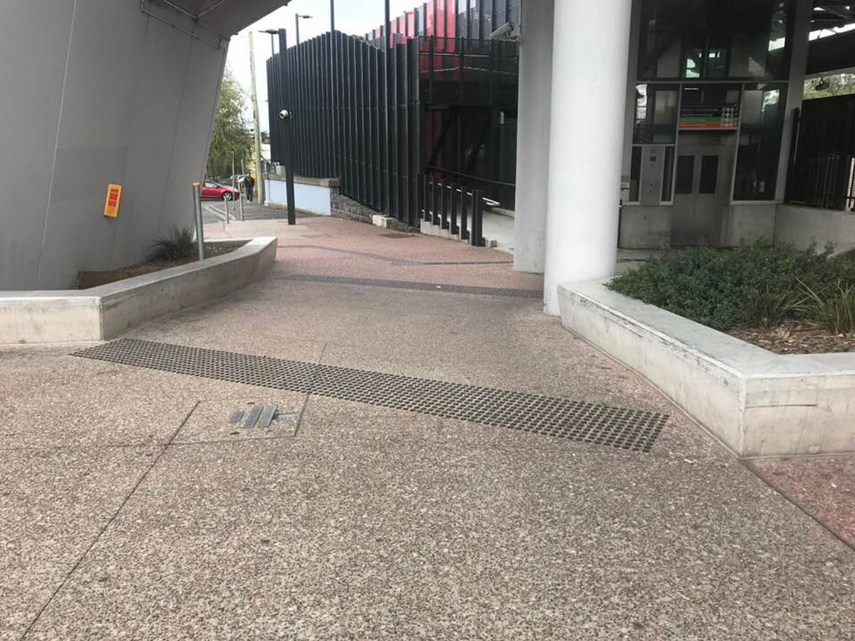 Hyde Ledges skate spot