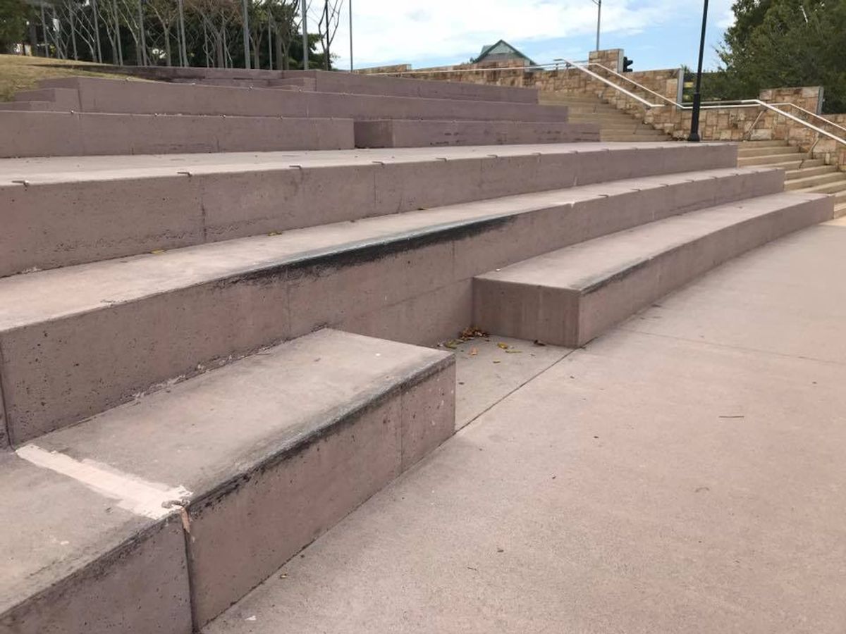 Kangaroo Ledge skate spot