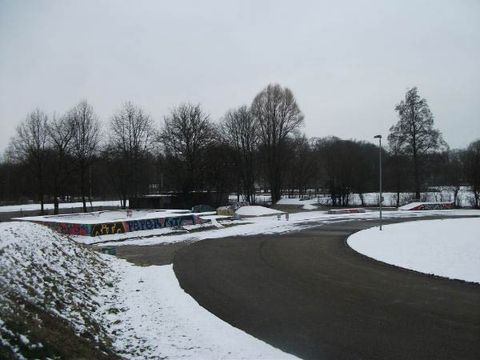Gemeenelijk Skatepark photo 6