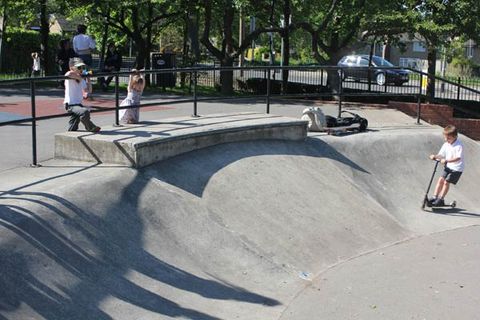 Gildersome Park Skatepark photo 4