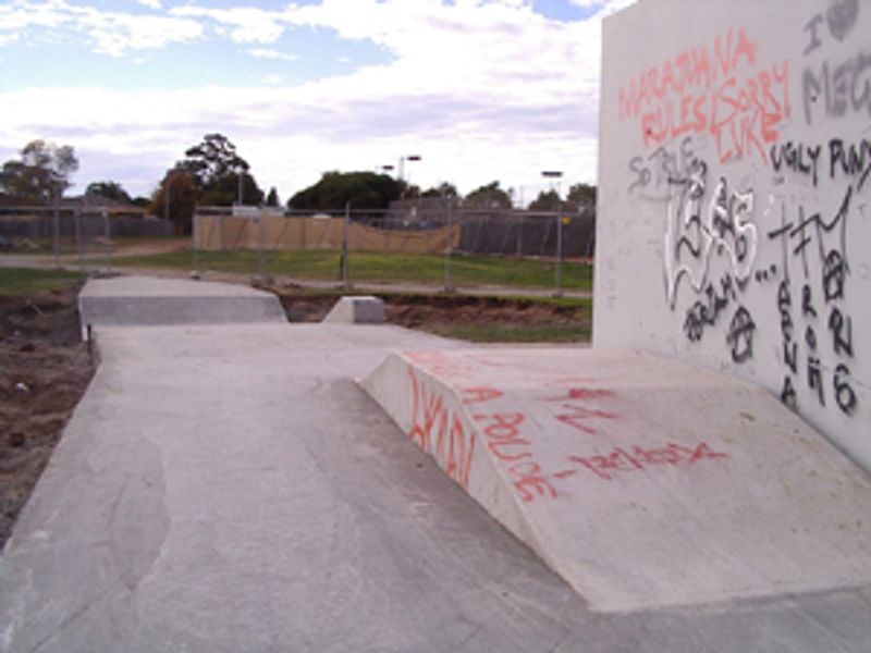 Gladstone Park Skatepark