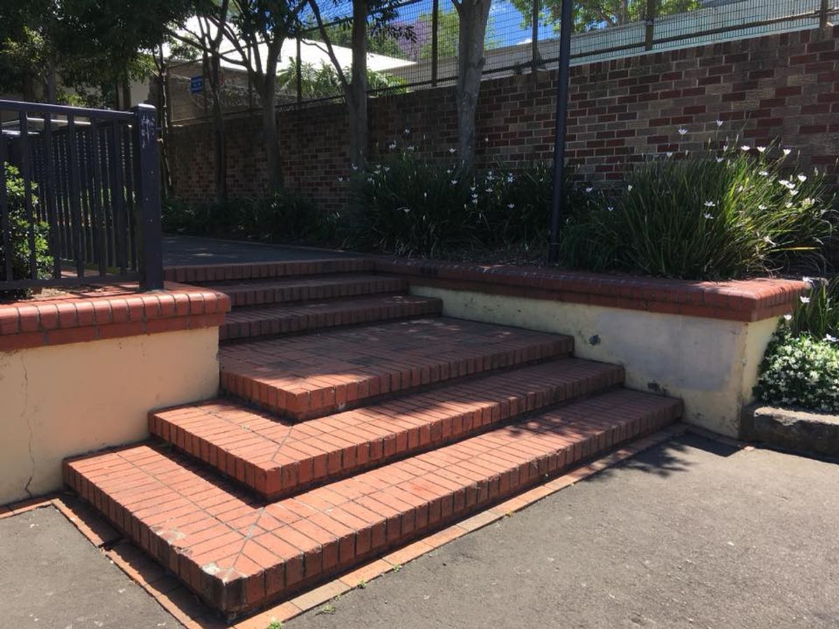 Greek St Slappy skate spot