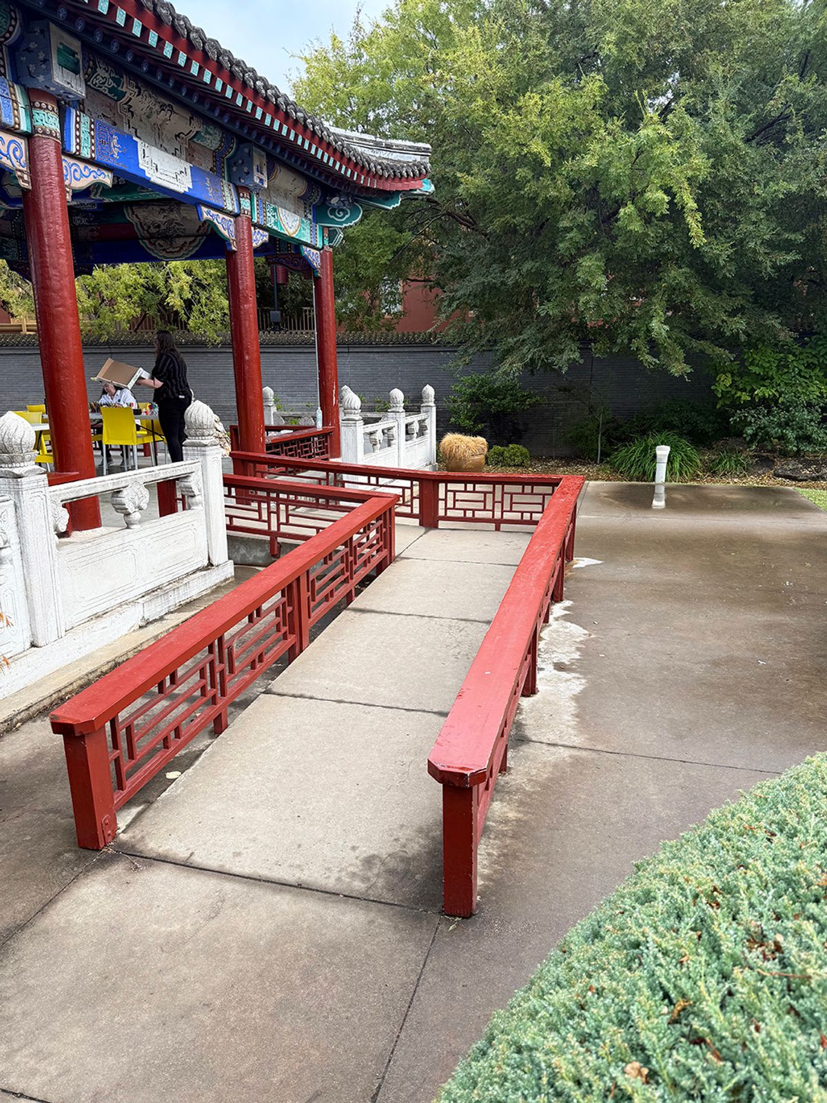 Golden Dragon Overrail skate spot
