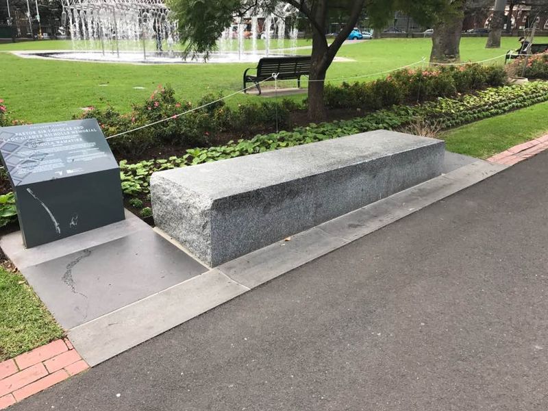 Parliament Gardens Ledge 