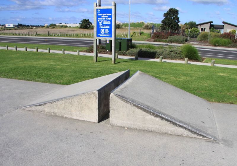 Gordon Spatt Park Skate Park 