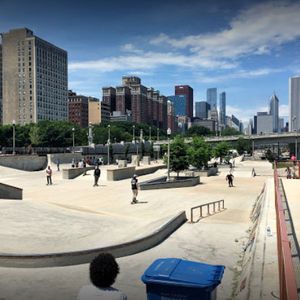 Grant Park Plaza