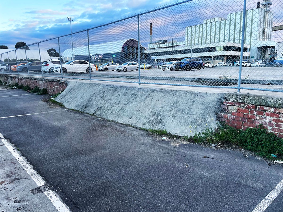 Grazeland Bank skate spot