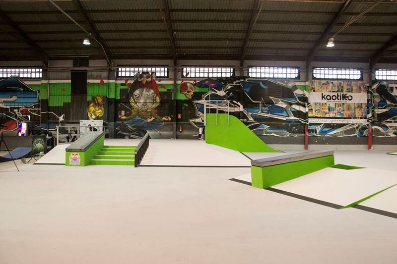 Green Indoor Skate Park 
