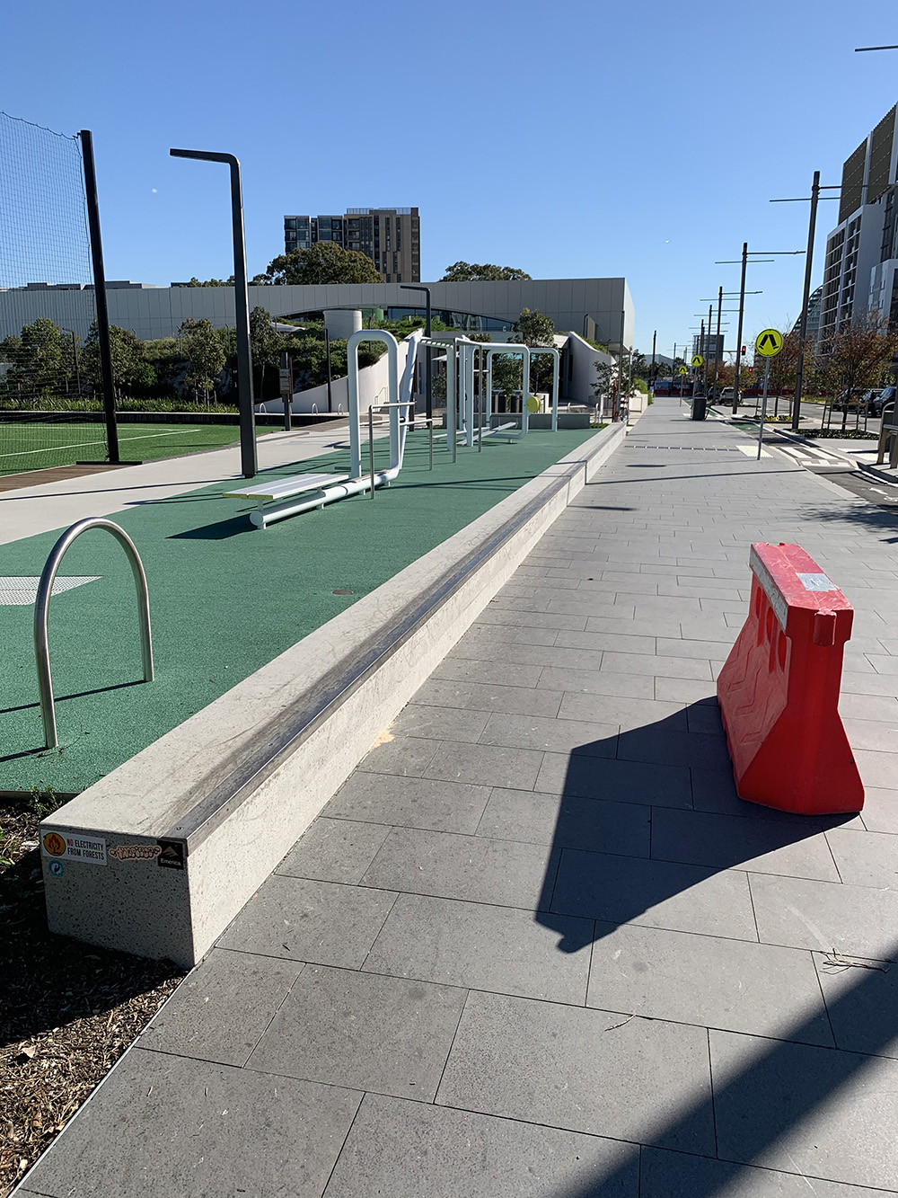 Green Square Long Ledge