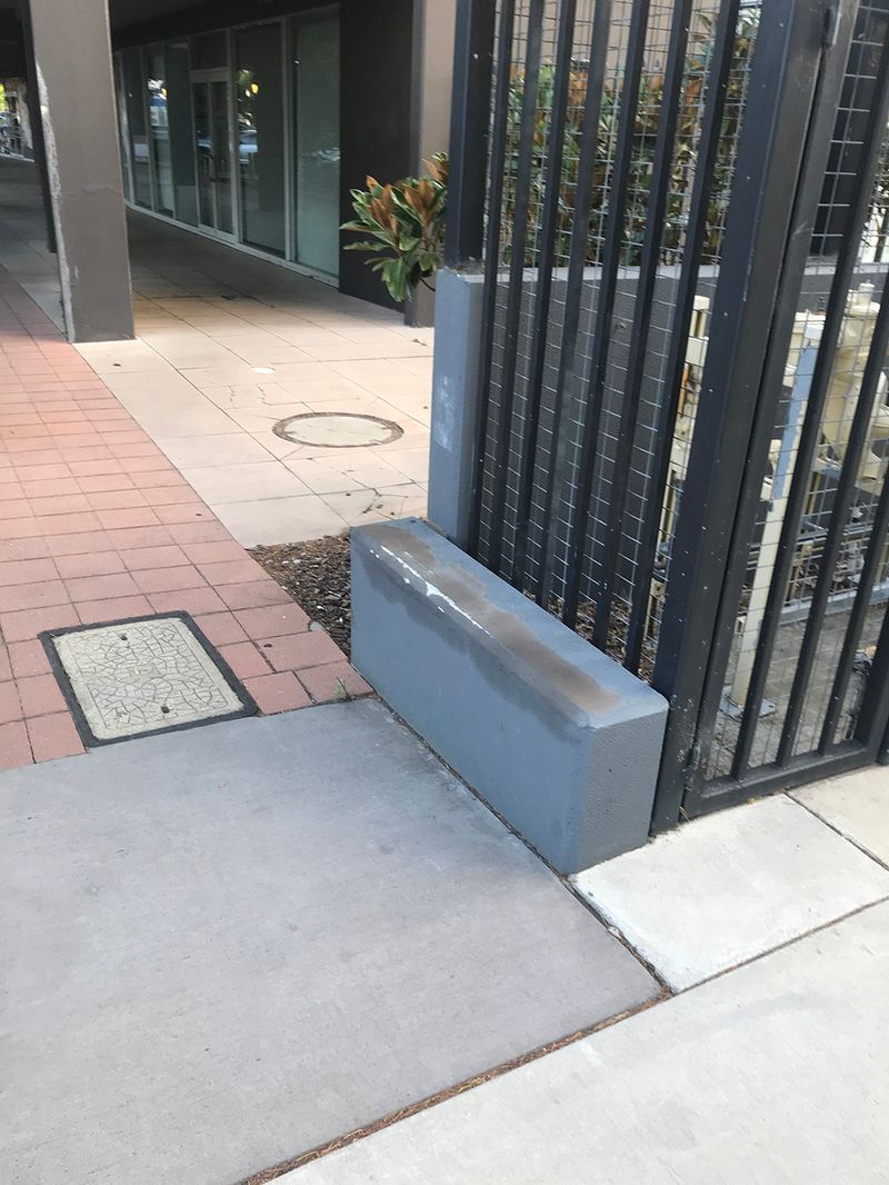Mini Mort Ledge