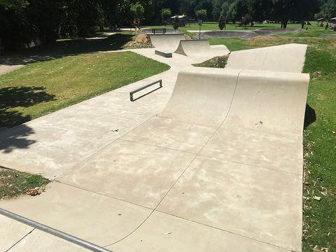 Gundagai Skatepark photo 6