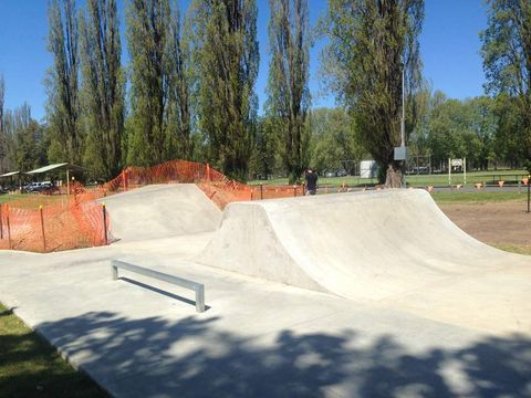 Gundagai Skatepark photo 3