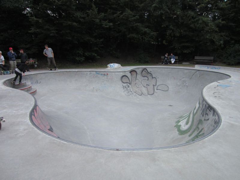 Emilienstrabe Bowl