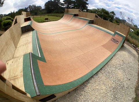 Hampden Mini Ramp photo 3