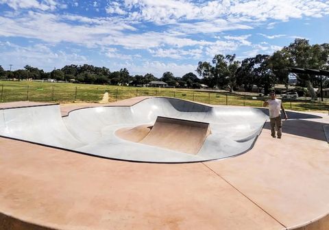 Harvey Skatepark photo 10