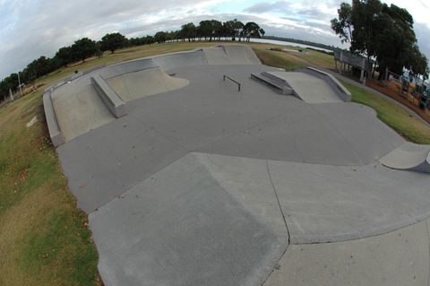 Hastings Skate Park photo 4