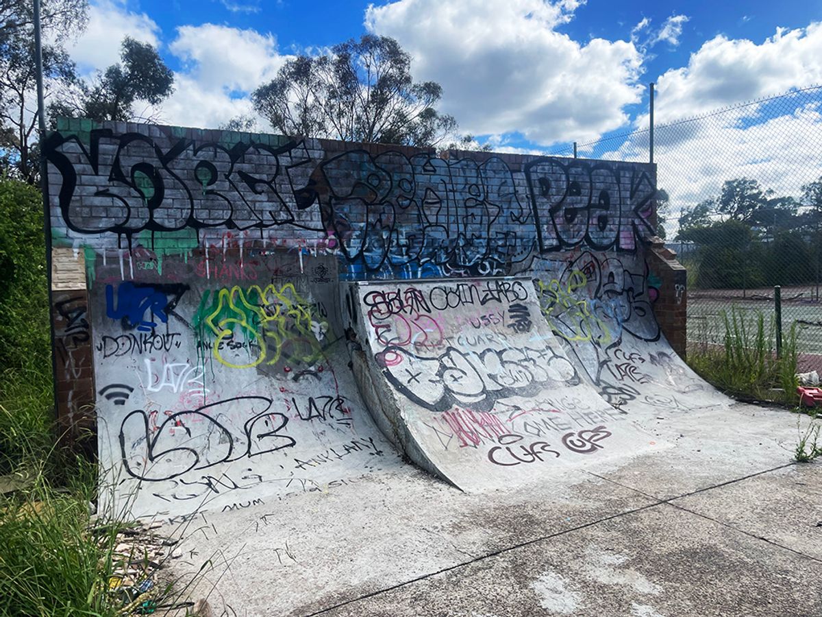 Hawker DIY skate spot