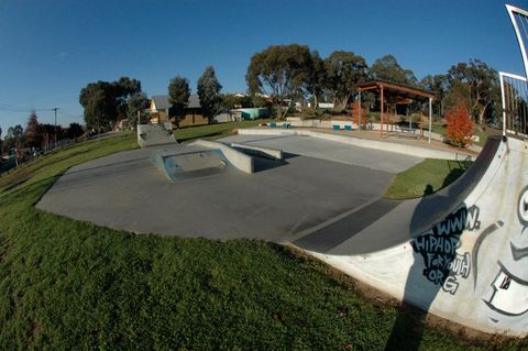 Heathcote Skatepark photo 3