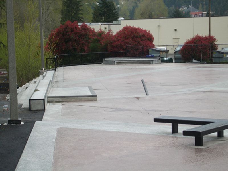 Highlands Skate Plaza