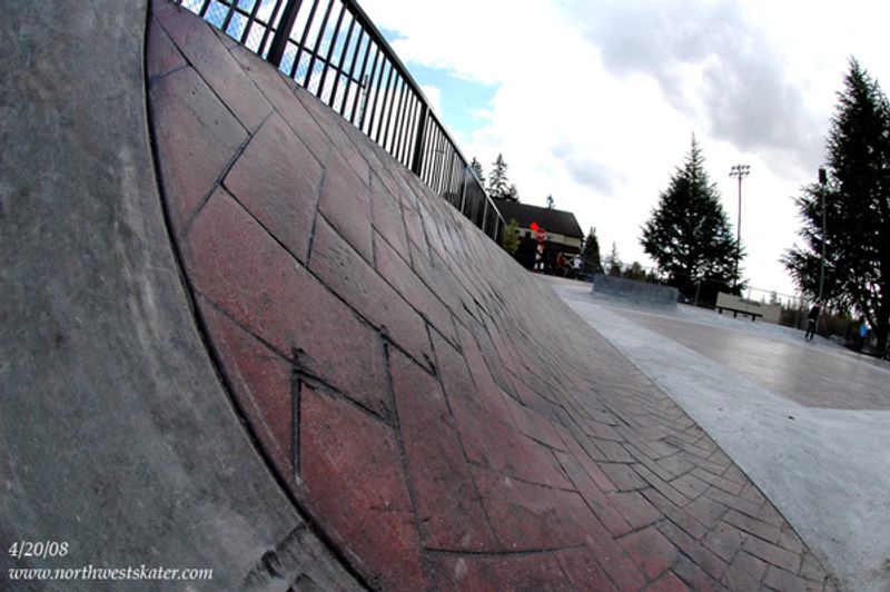 Highlands Skate Plaza