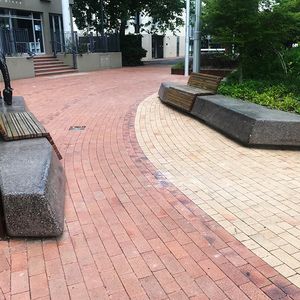 Hobart Place Ledges
