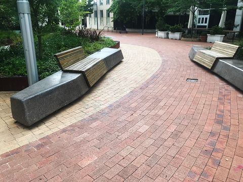 Hobart Place Ledges photo 3