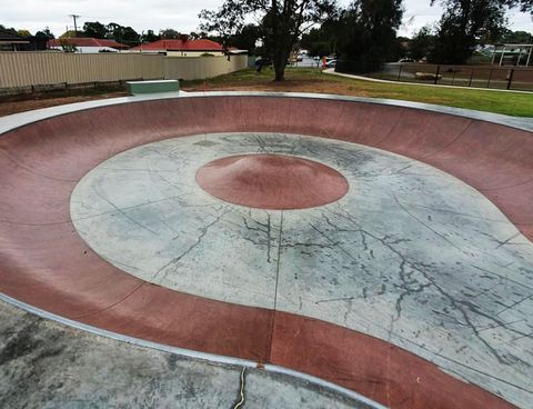 Holden Hill Snake Run photo 3