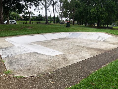 Holland Park Bowl photo 3